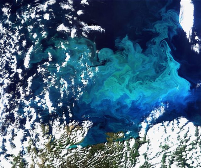 Observing the Earth: Incredible Satellite Photos of Earth from the ...