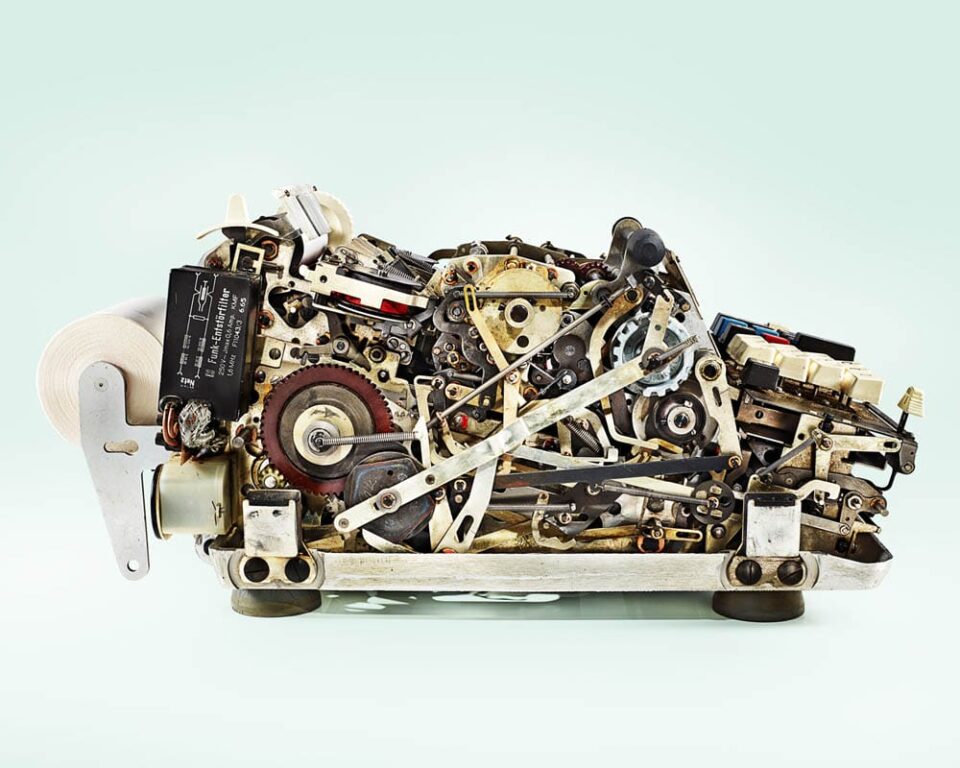 The Inner Workings of Antique Calculators Dramatically Photographed by ...