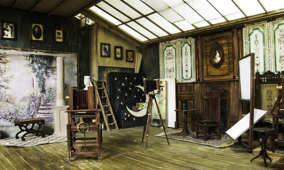 An Historically Accurate 19th Century Photo Studio Built in 1:12 Scale ...