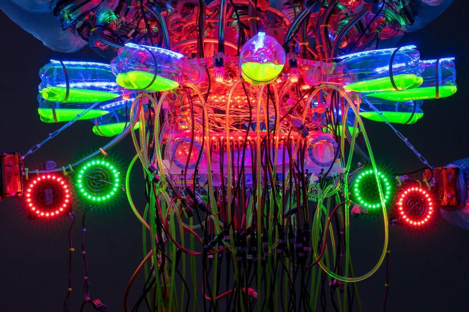 Luminescent Sculptures by Shih Chieh Huang Reference the Spectacular ...