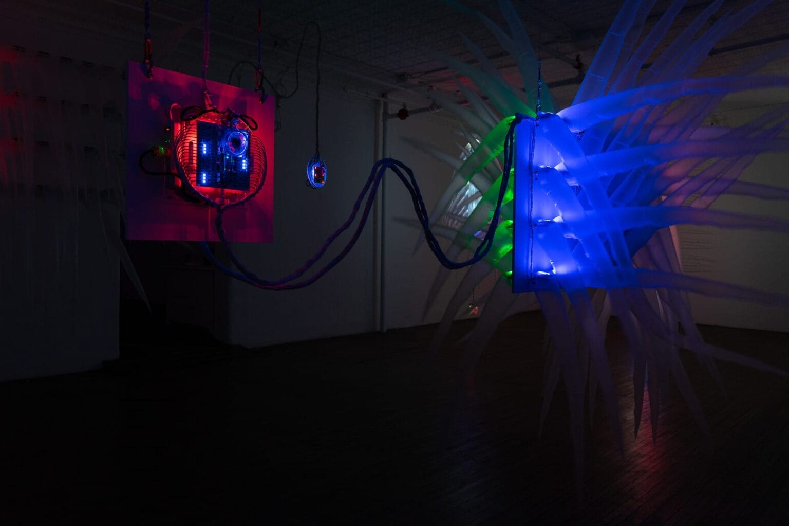 Luminescent Sculptures by Shih Chieh Huang Reference the Spectacular ...