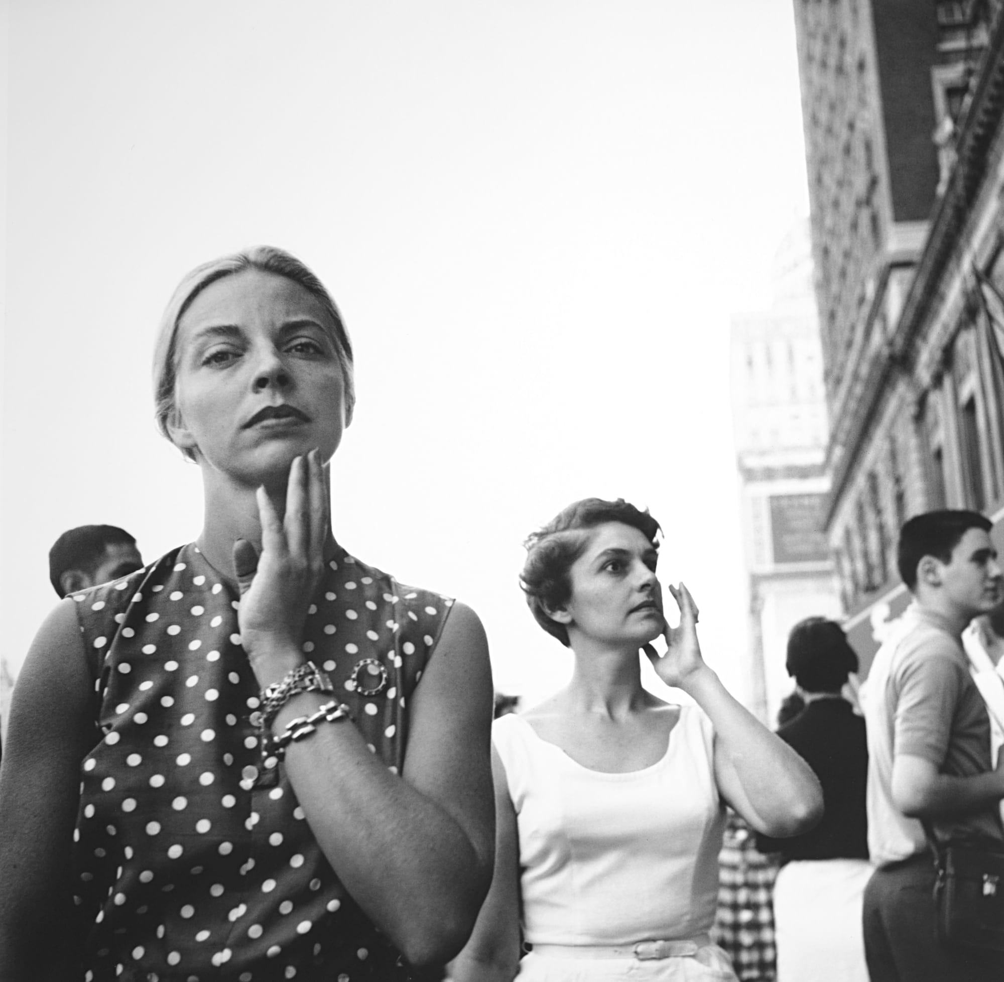 In Unseen Work Vivian Maier s Incredible Photographs Go On Display 