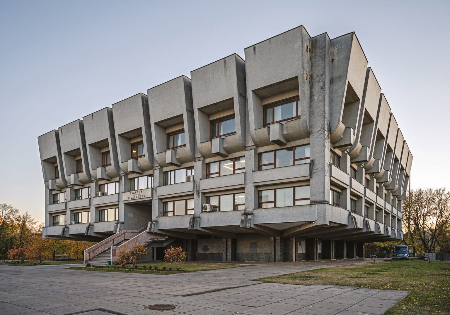 'Ukrainian Modernism' Chronicles the Nation's Midcentury Architectural ...