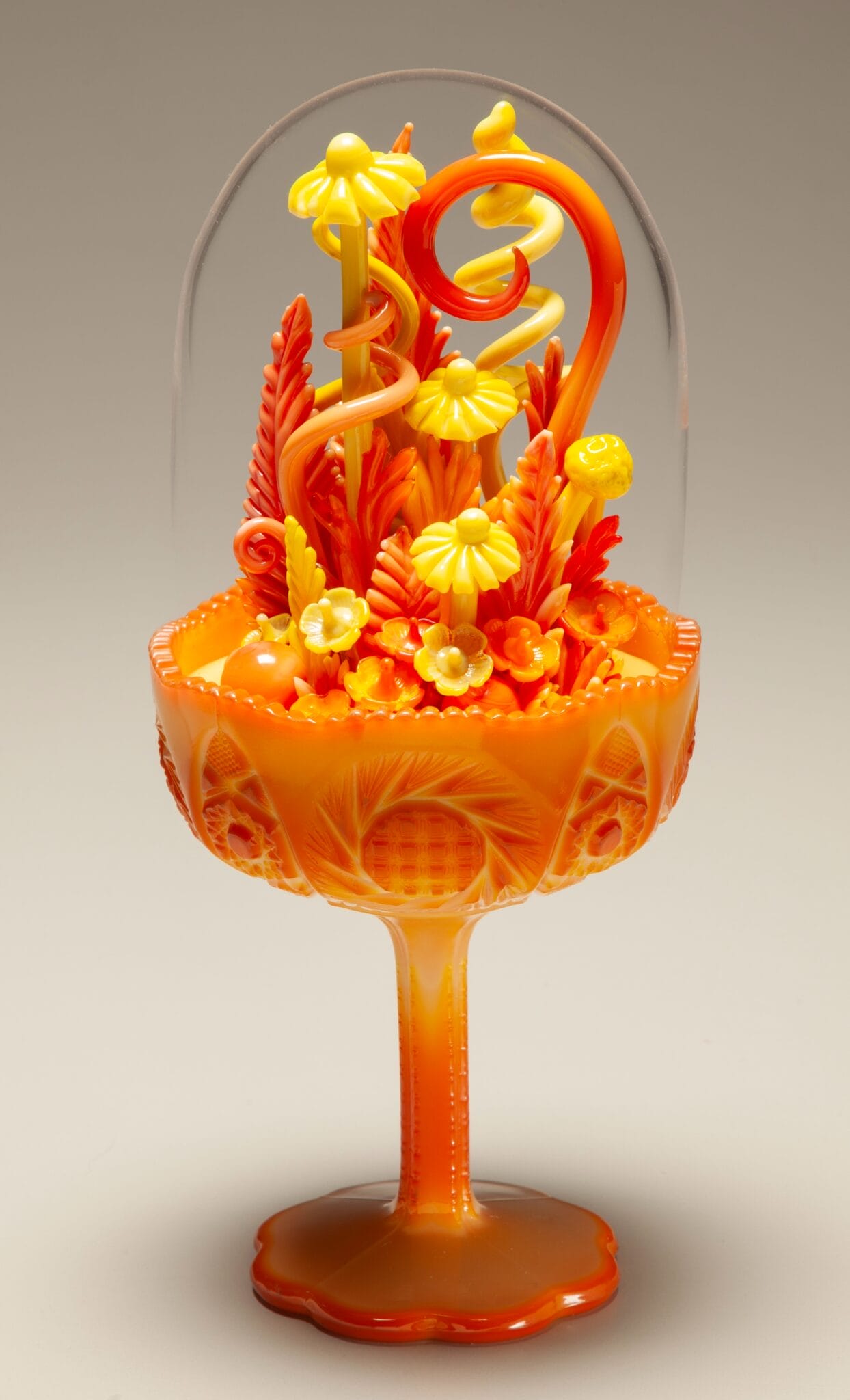 Colossal Scene Under Glass Cloches, Amber Cowan Nests Enchanting Flameworked Scenes ...