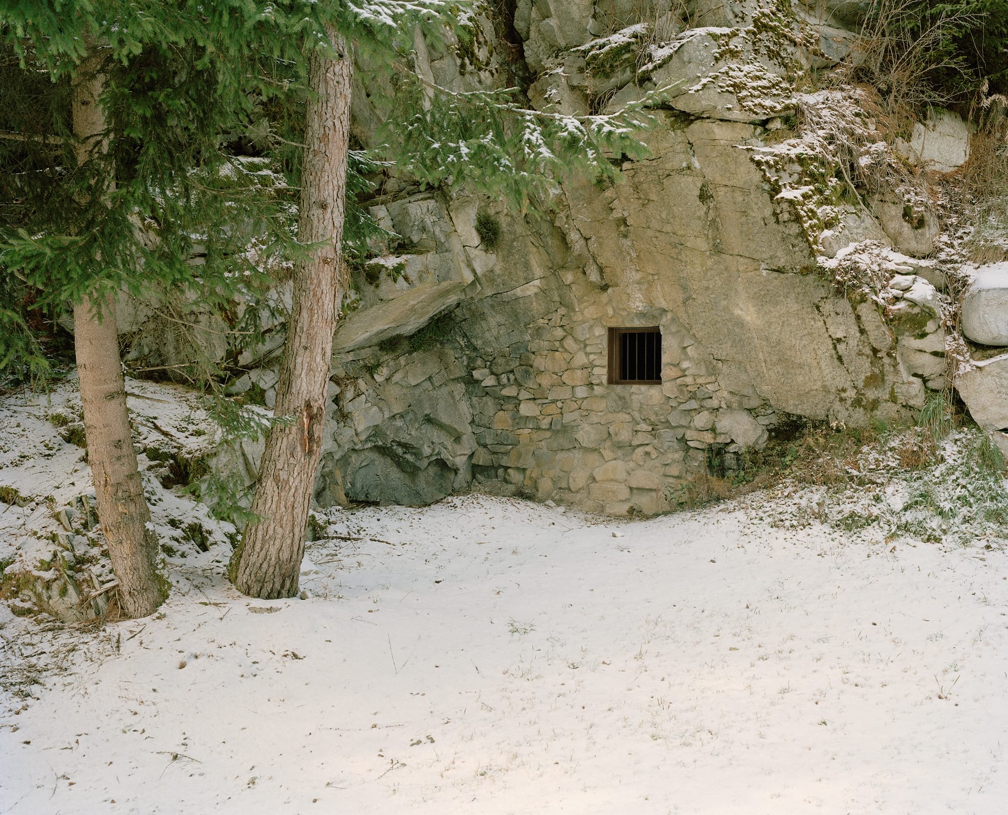a photograph by Vincenzo Pagliuca of a WWII bunker in South Tyrol